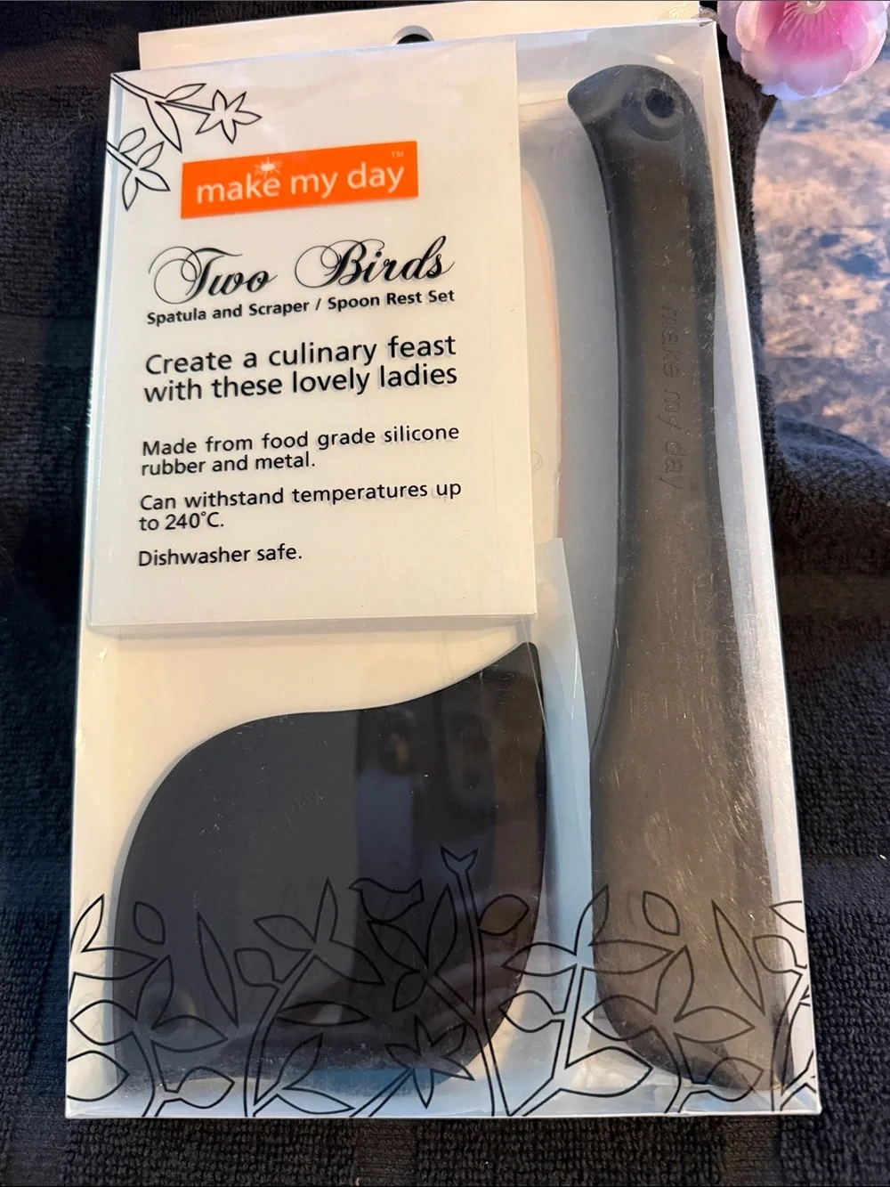 Two Birds Black Silicone Spatula & Spoon Rest Set